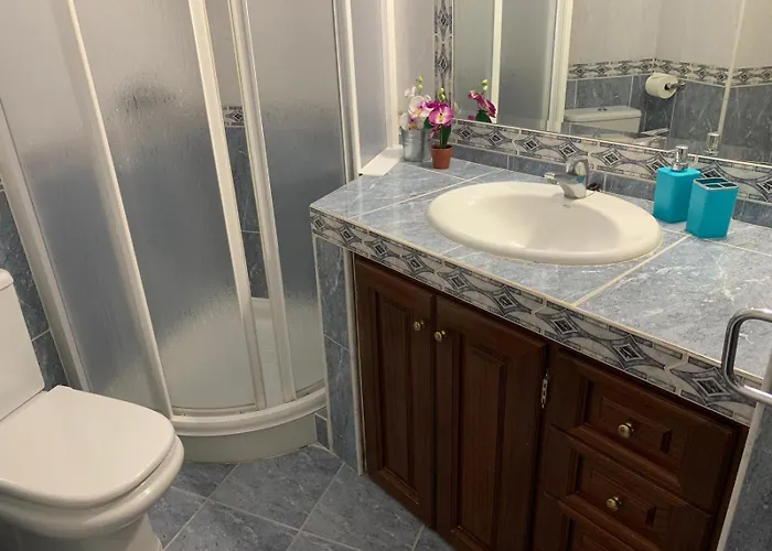 Acogedor 丰希罗拉